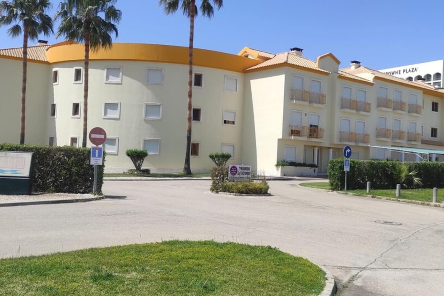 קווארטיירה T2 Vila Atlantida Praia Vilamoura מראה חיצוני תמונה